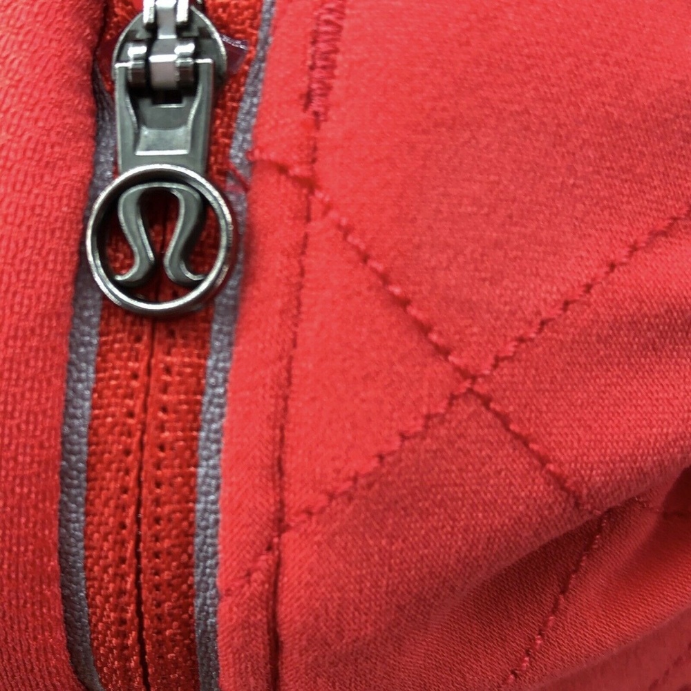 Lululemon Run: Toasty Tech Pullover - Picture 3 of 4